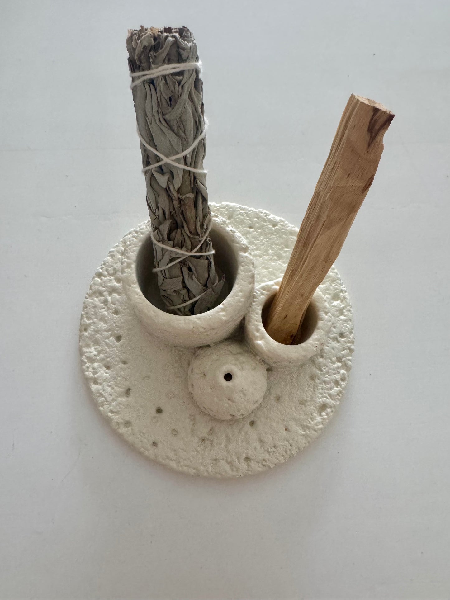 3 in 1 ceramic holder.