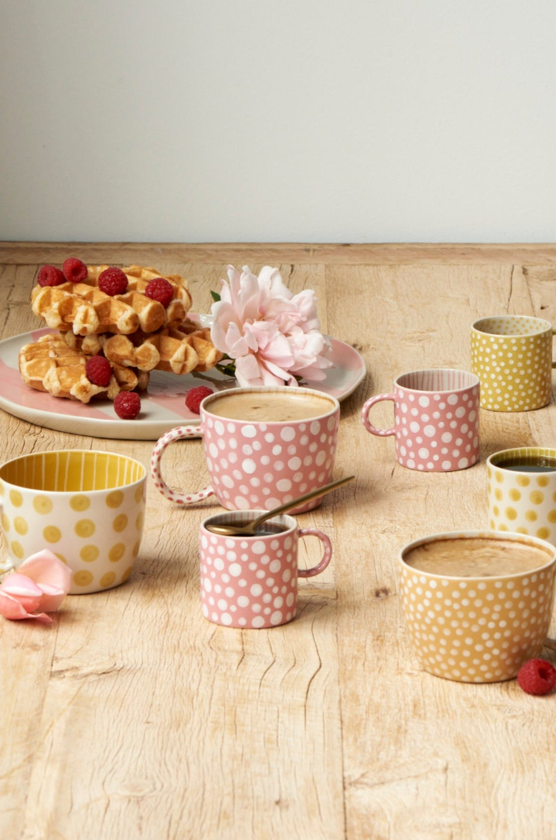 CHINO MUG MUSTARD DOT