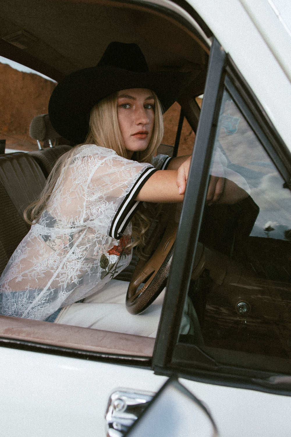 LACE RAGLAN - BUD & BONE