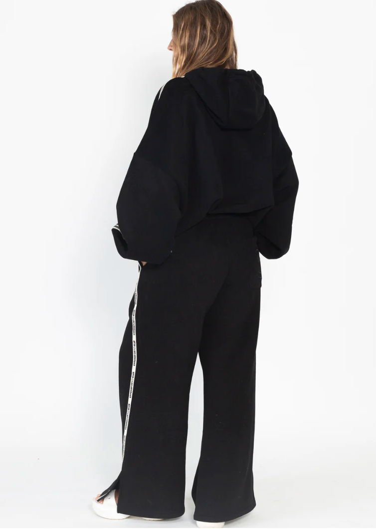 Cracker Day Club - Cloud Sweatpants / Black