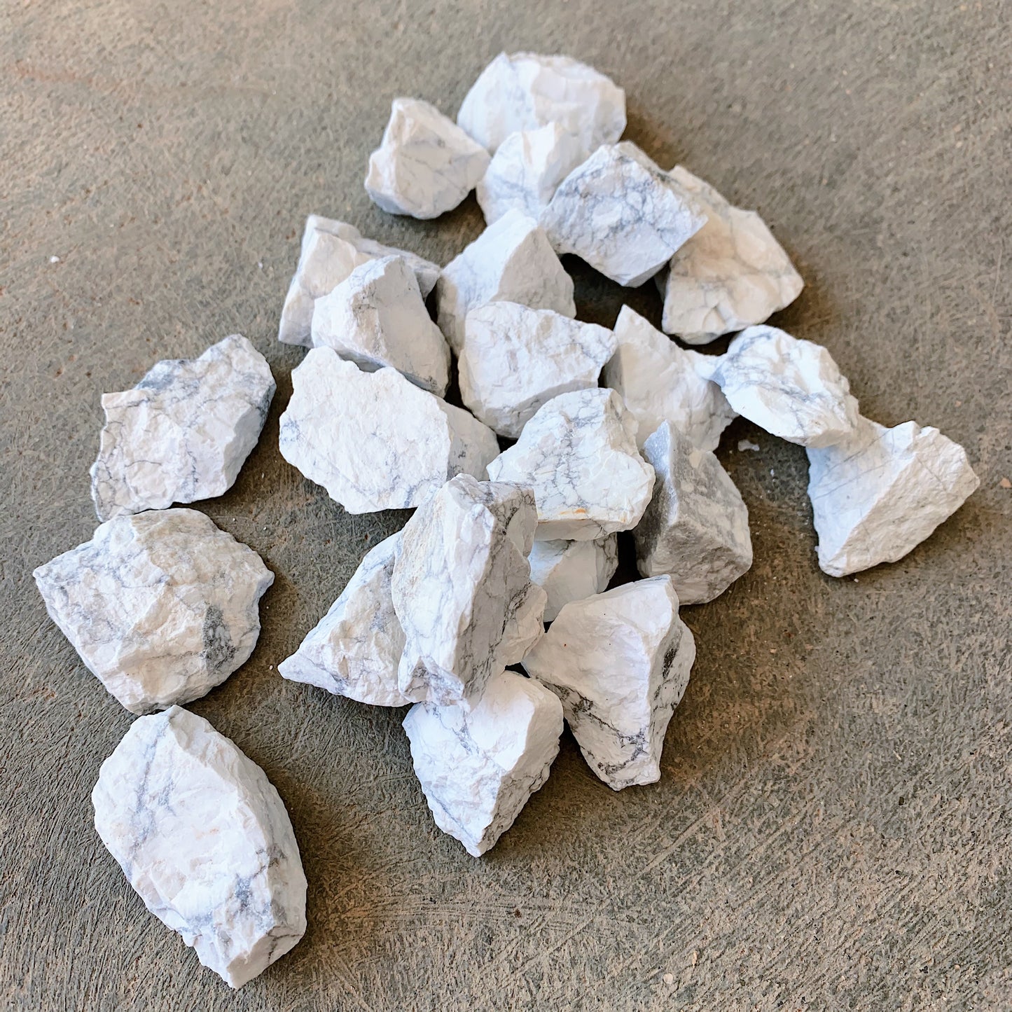 Howlite • Rough