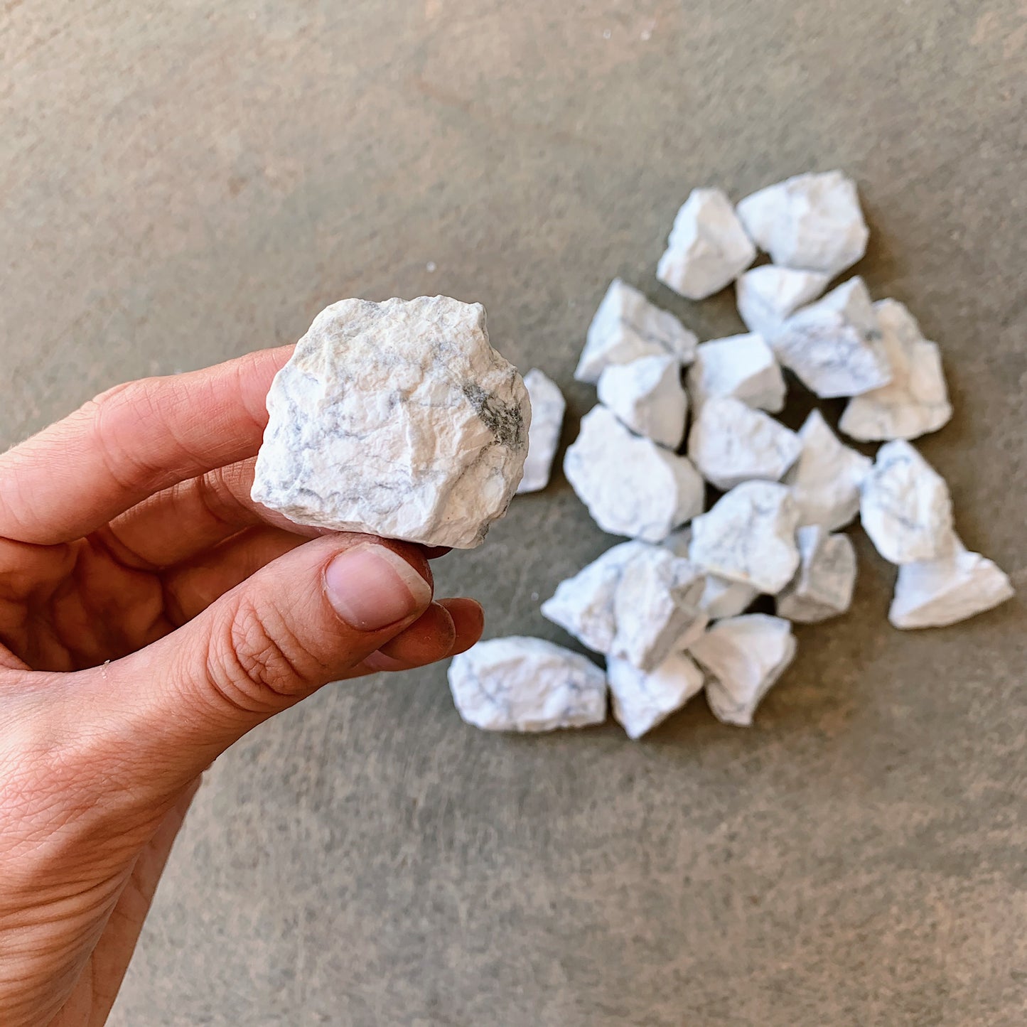 Howlite • Rough