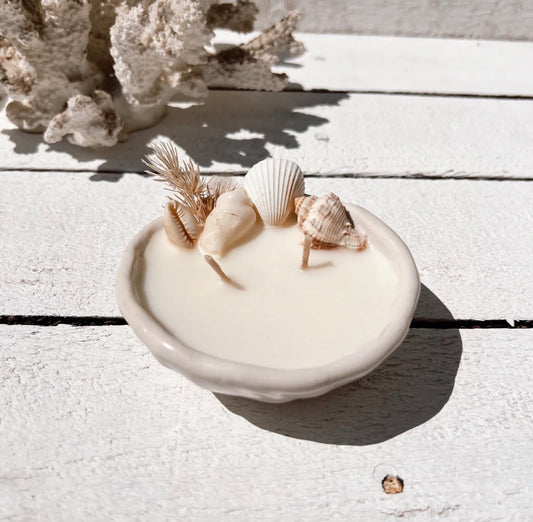 Saide - seashell pinched ceramic soy candle