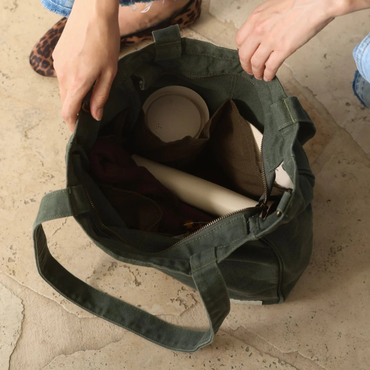 ARRAY Midi Pocket Tote
