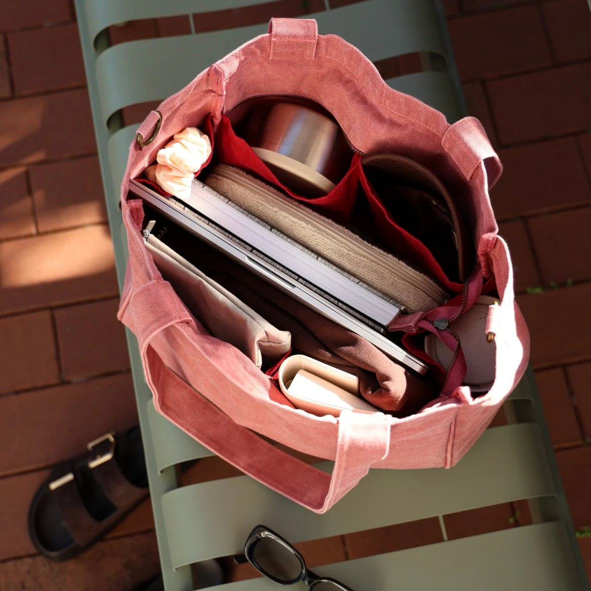 ARRAY Everyday Pocket Tote