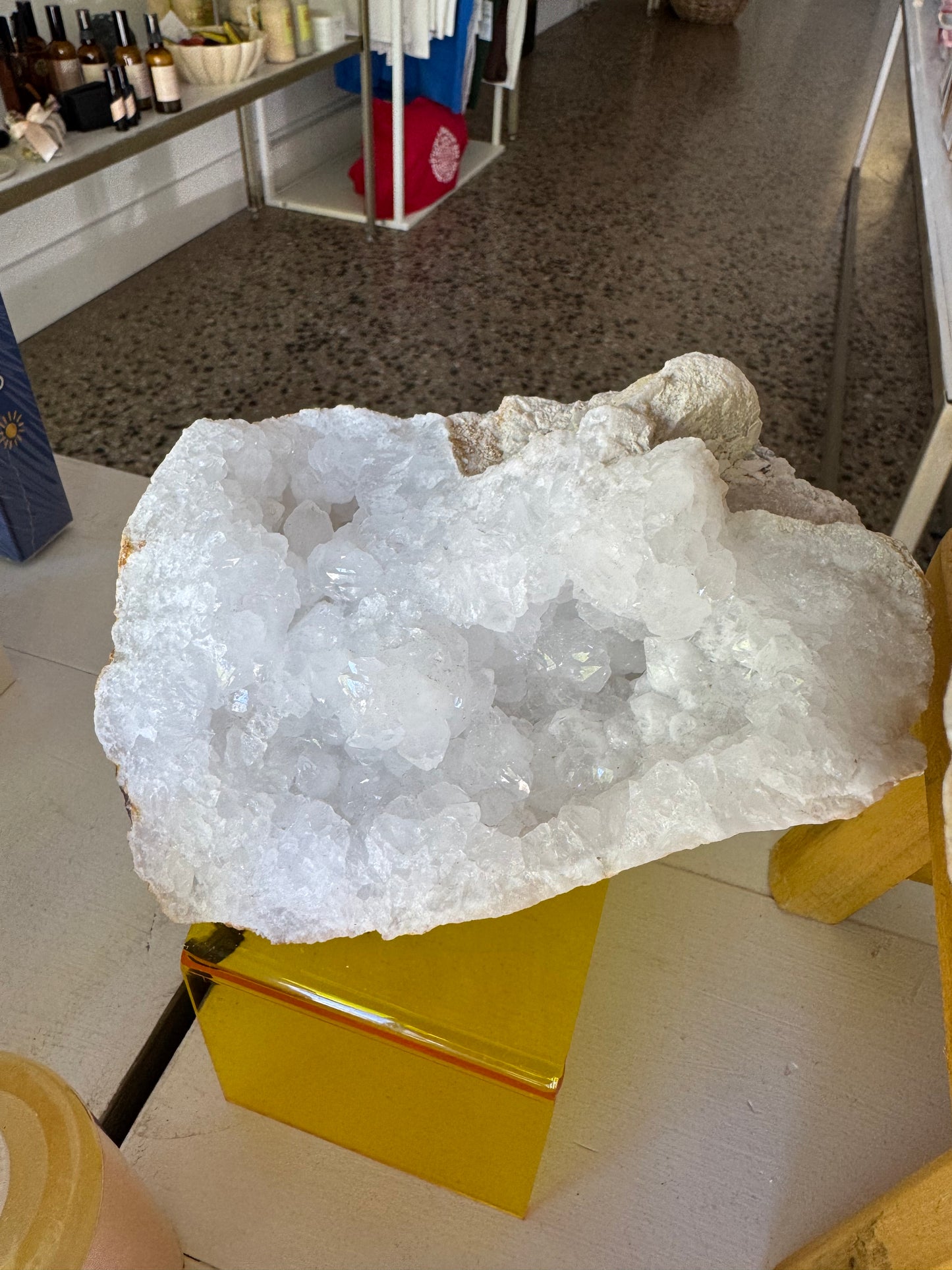 Quartz Geode - Split