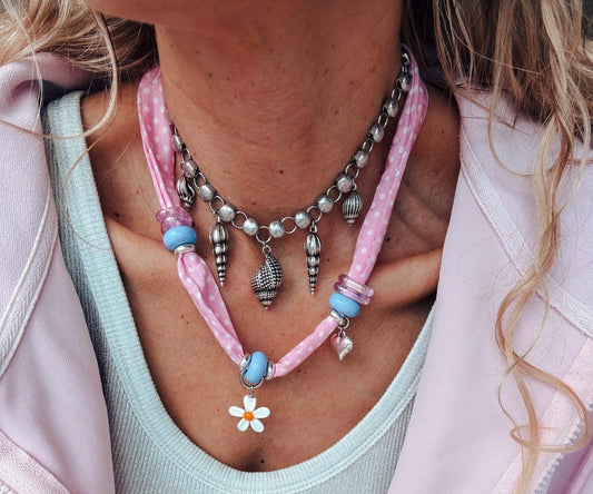 Daisy Bandana Necklace