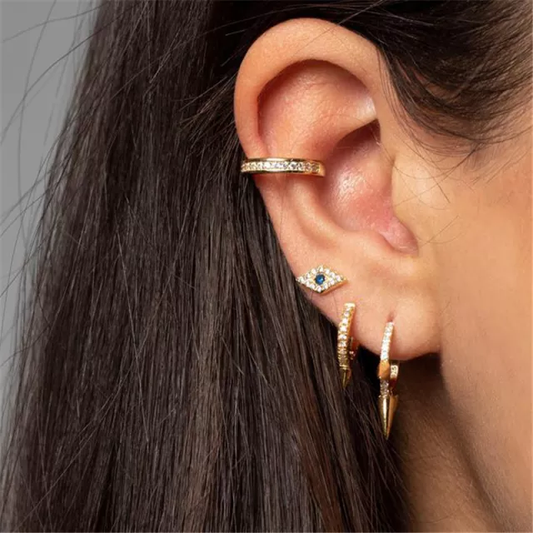Maggie M - Diamond Eye Earring