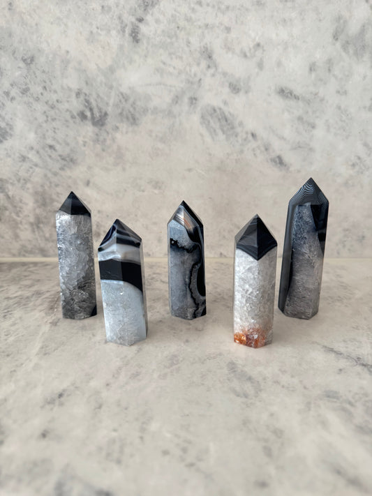 Black Agate Points