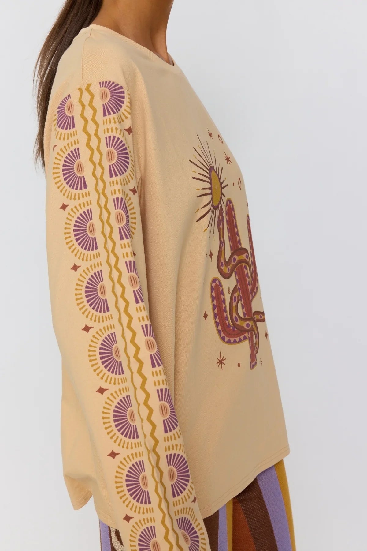 SOUL WOMAN LONG SLEEVE TEE - SAND