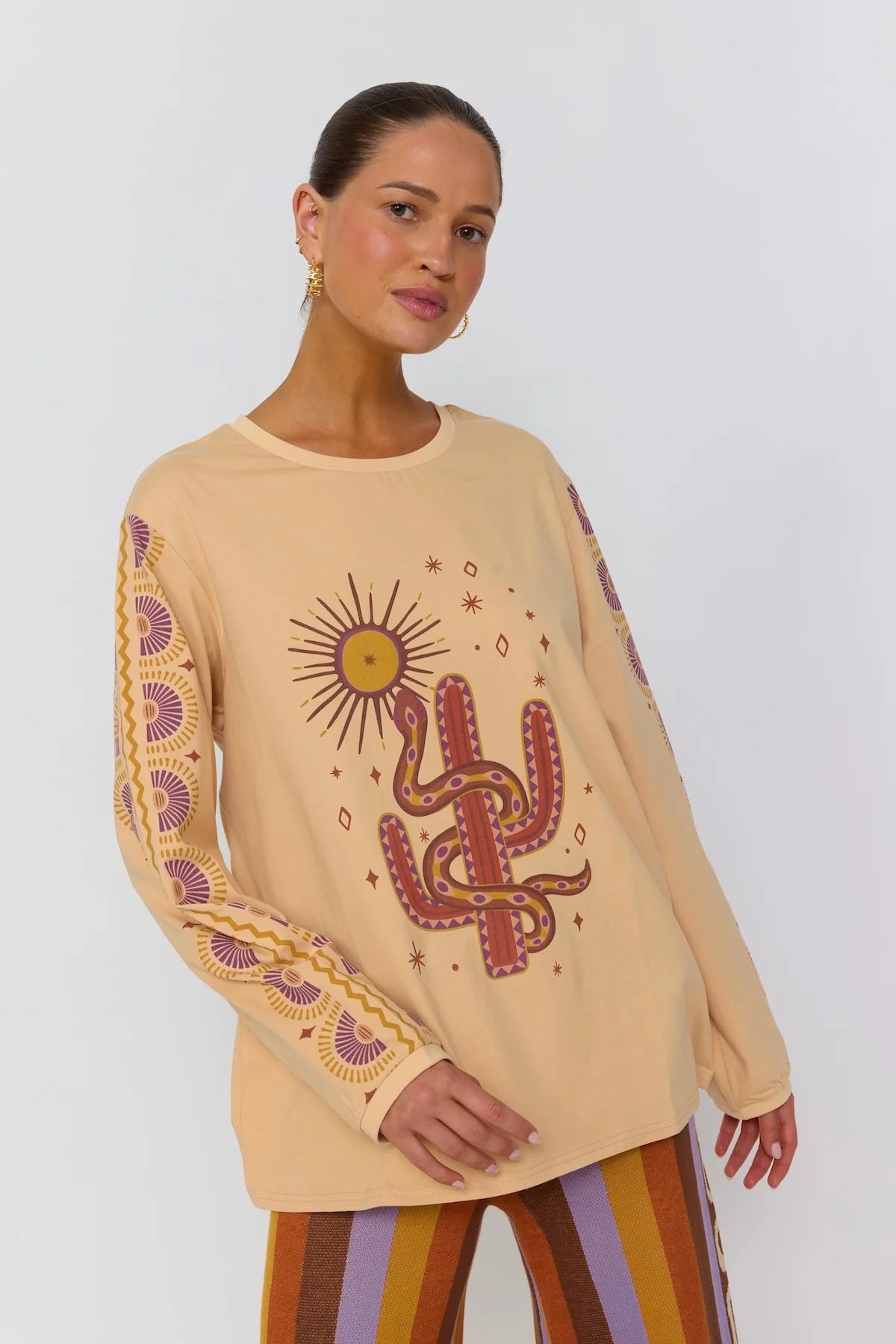 SOUL WOMAN LONG SLEEVE TEE - SAND
