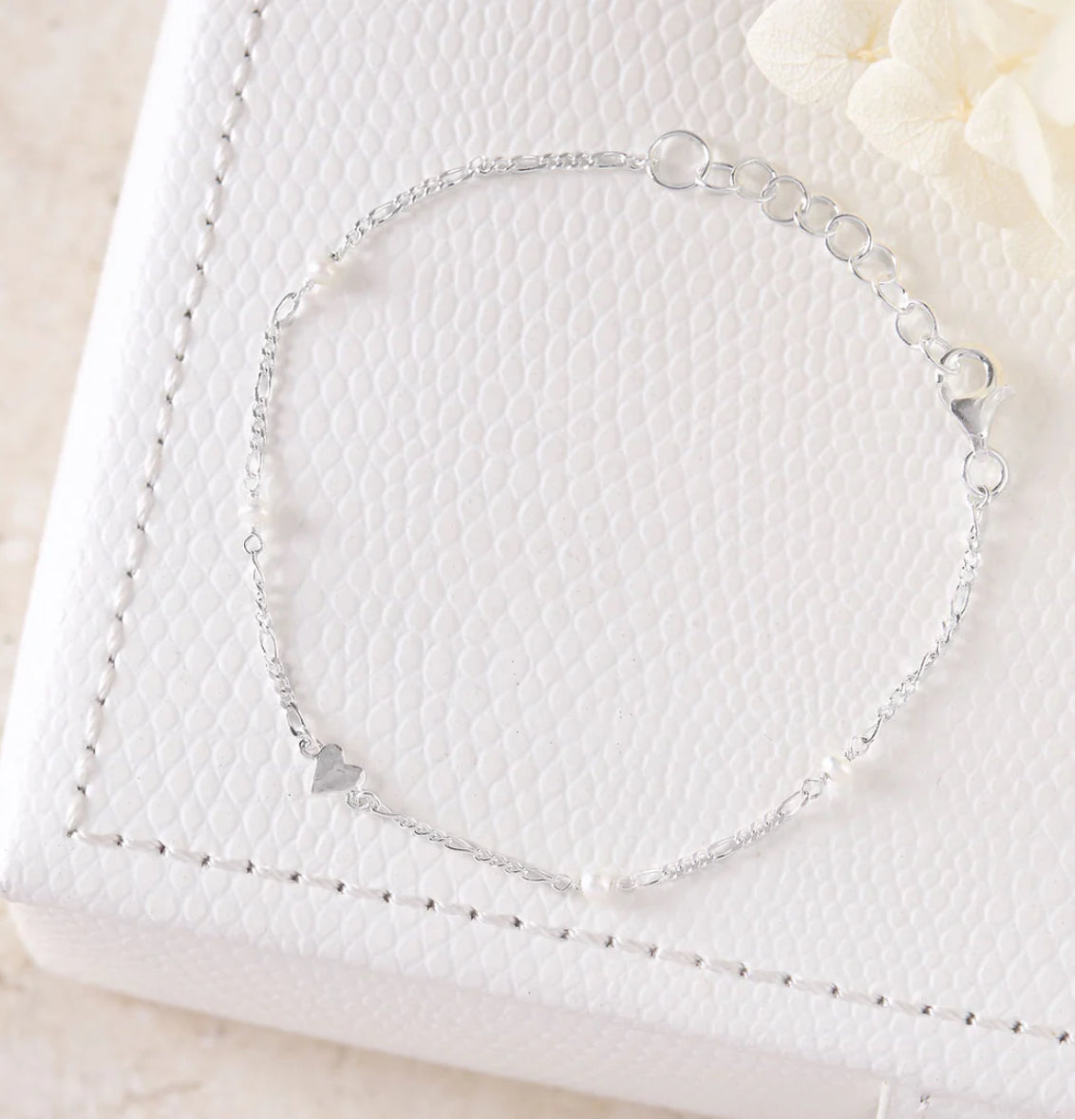 Aphrodite Heart Bracelet