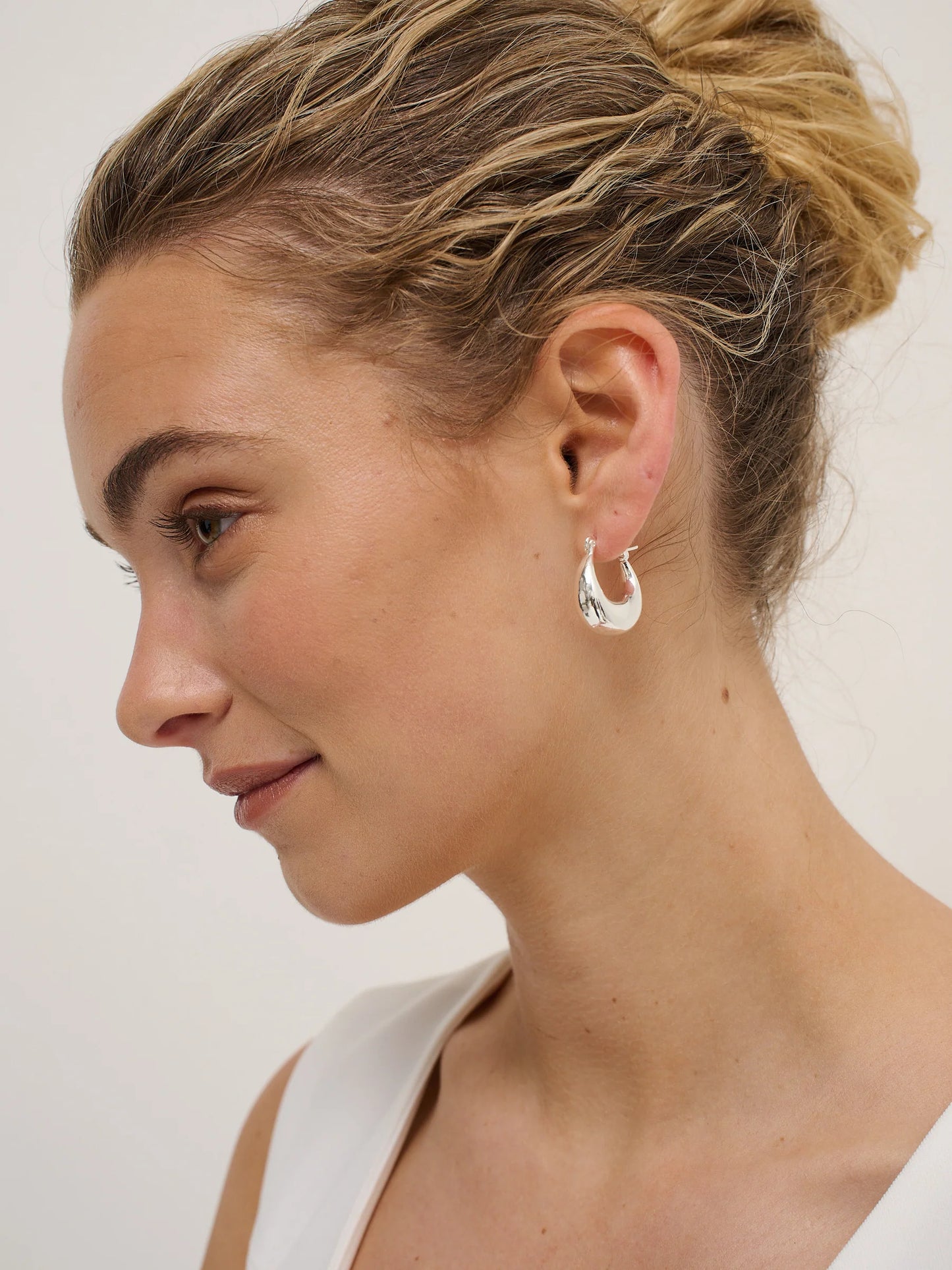 Linda Hoop Sterling Silver Plated Earrings