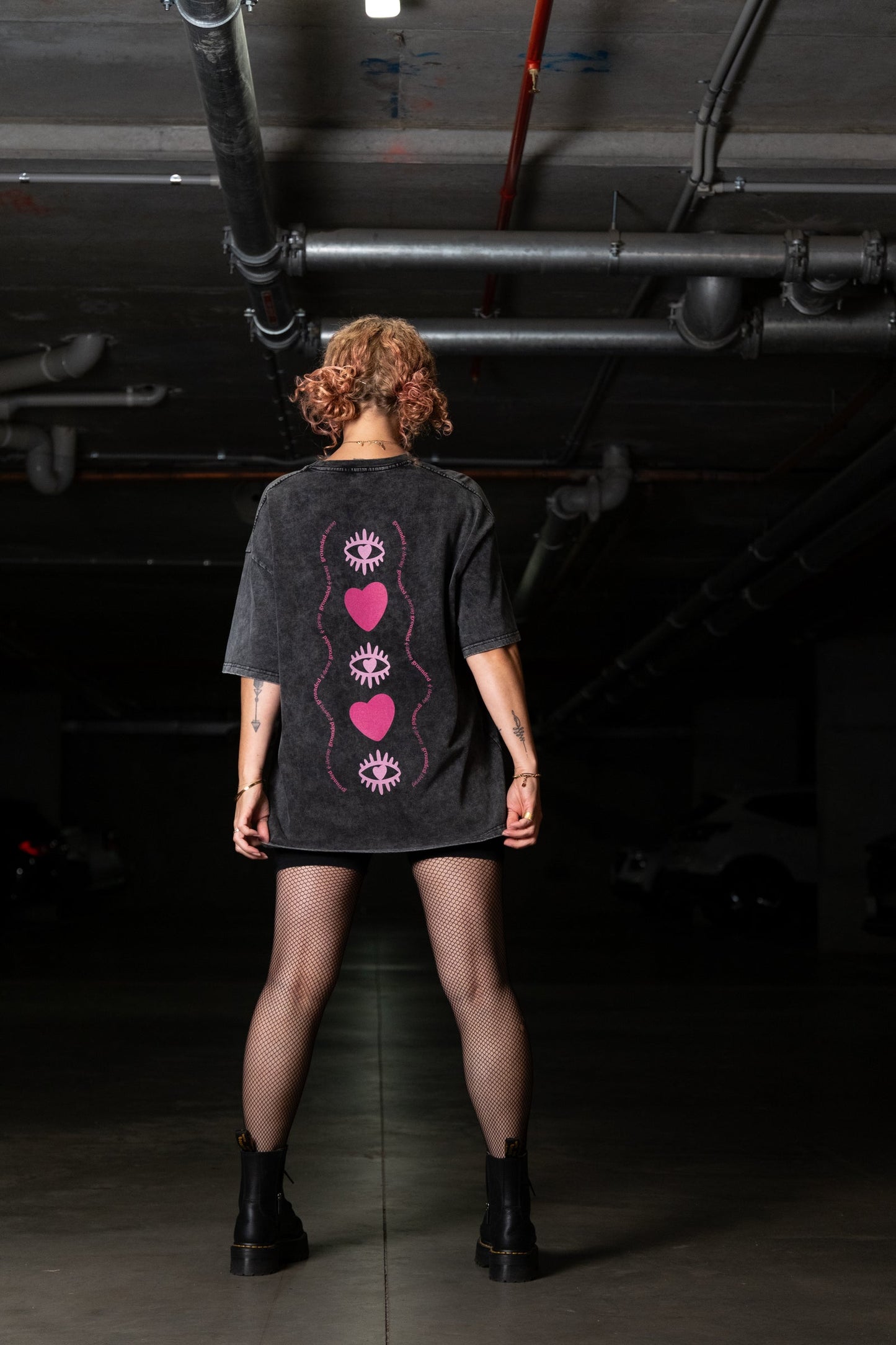 Grounded & Thriving Tee