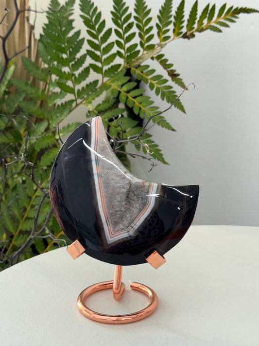 Sardonyx Diamond Moon on stand