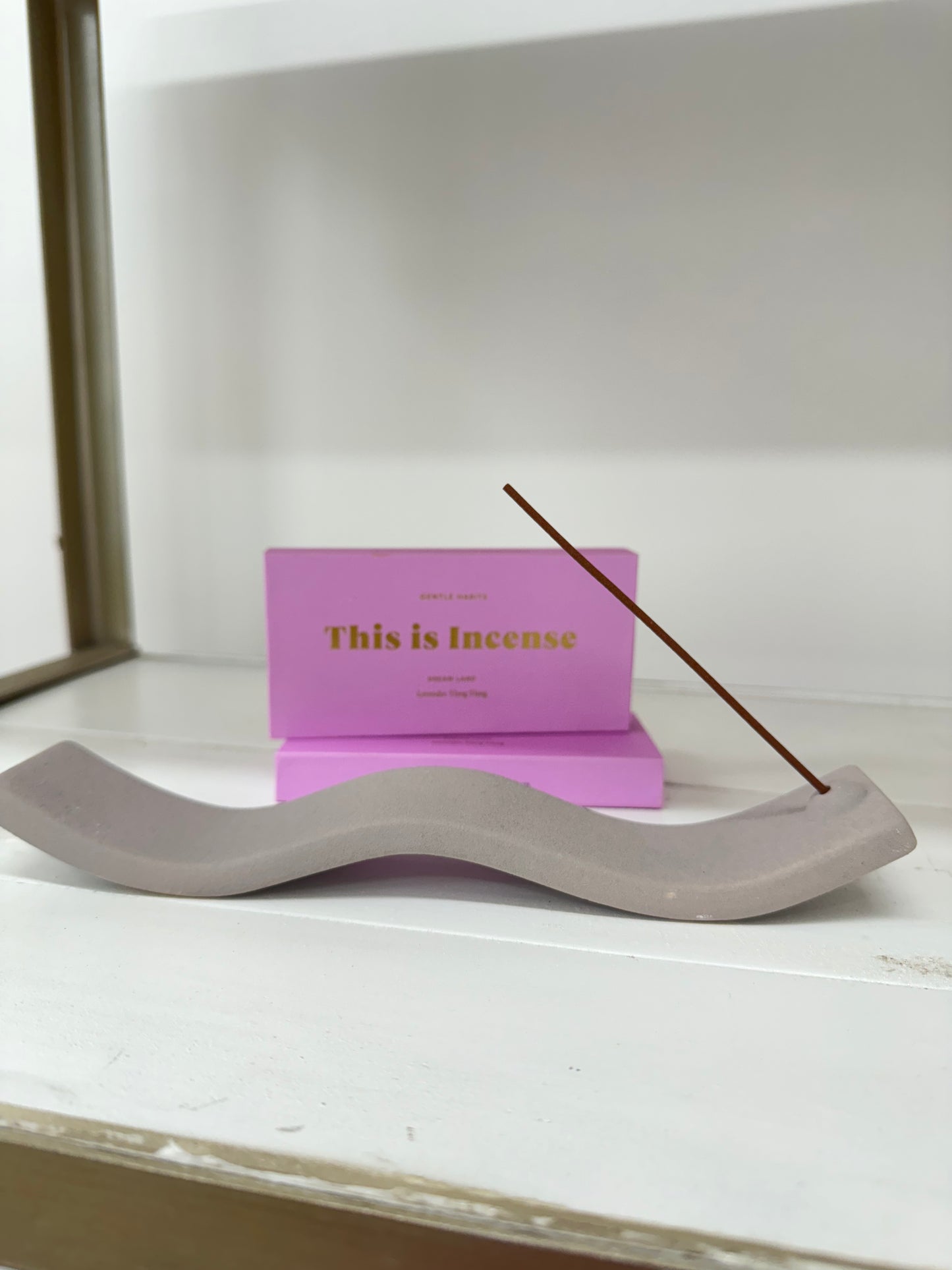 Ceramic Incense wave holder - black & grey