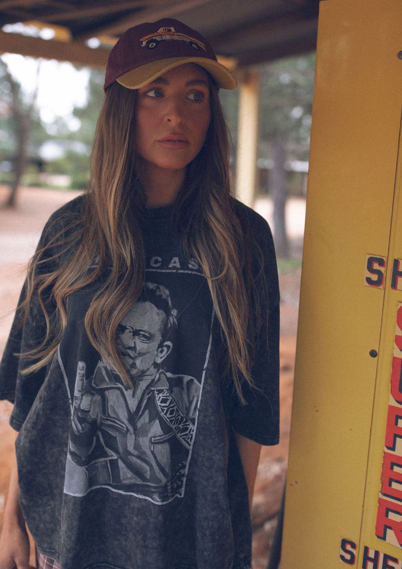 MAN IN BLACK BOX TEE