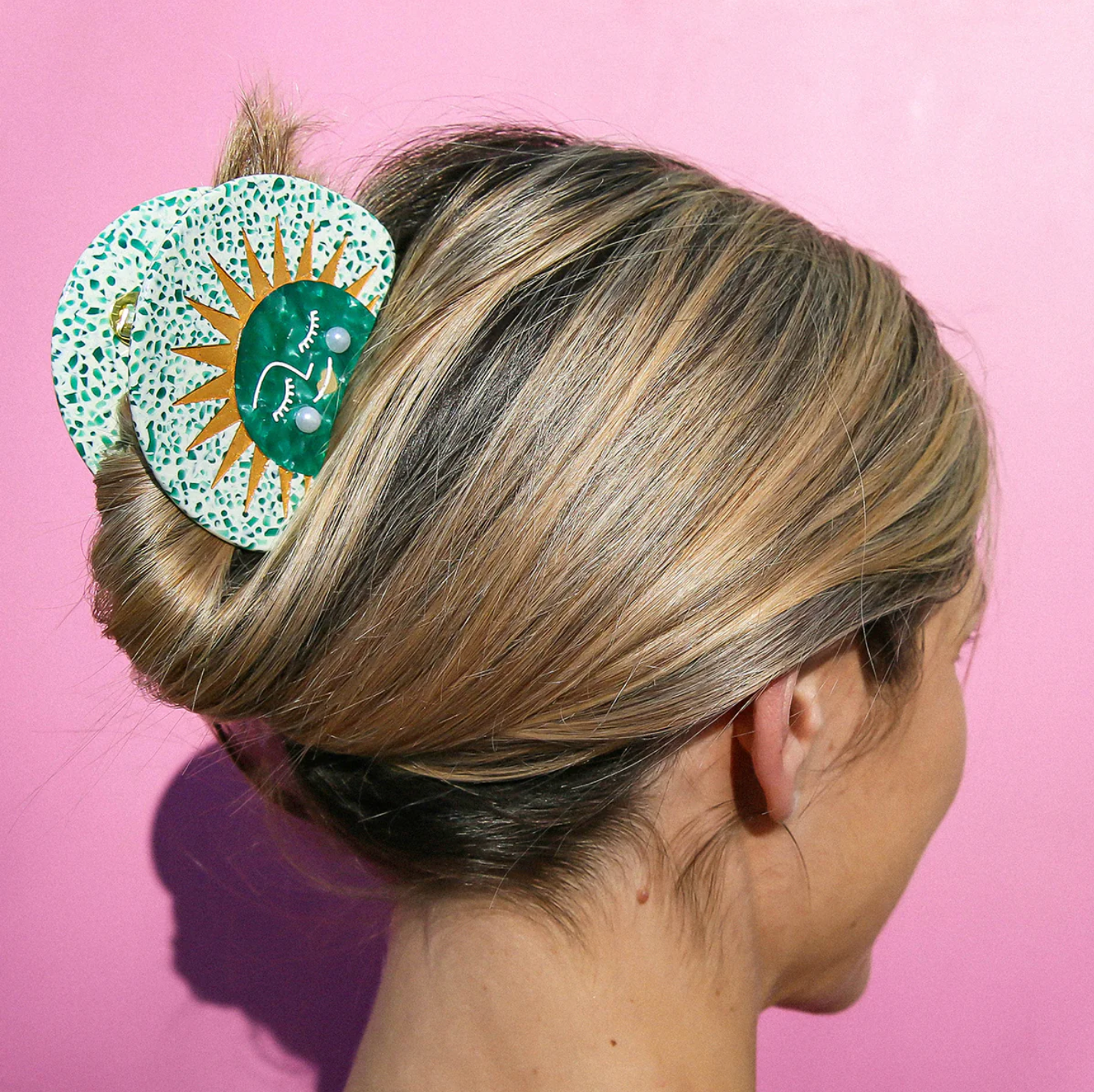 Green Sun Hair Claw
