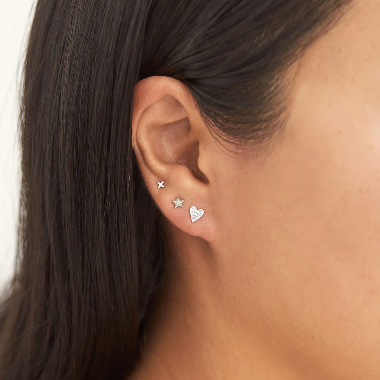 Aphrodite Heart Studs