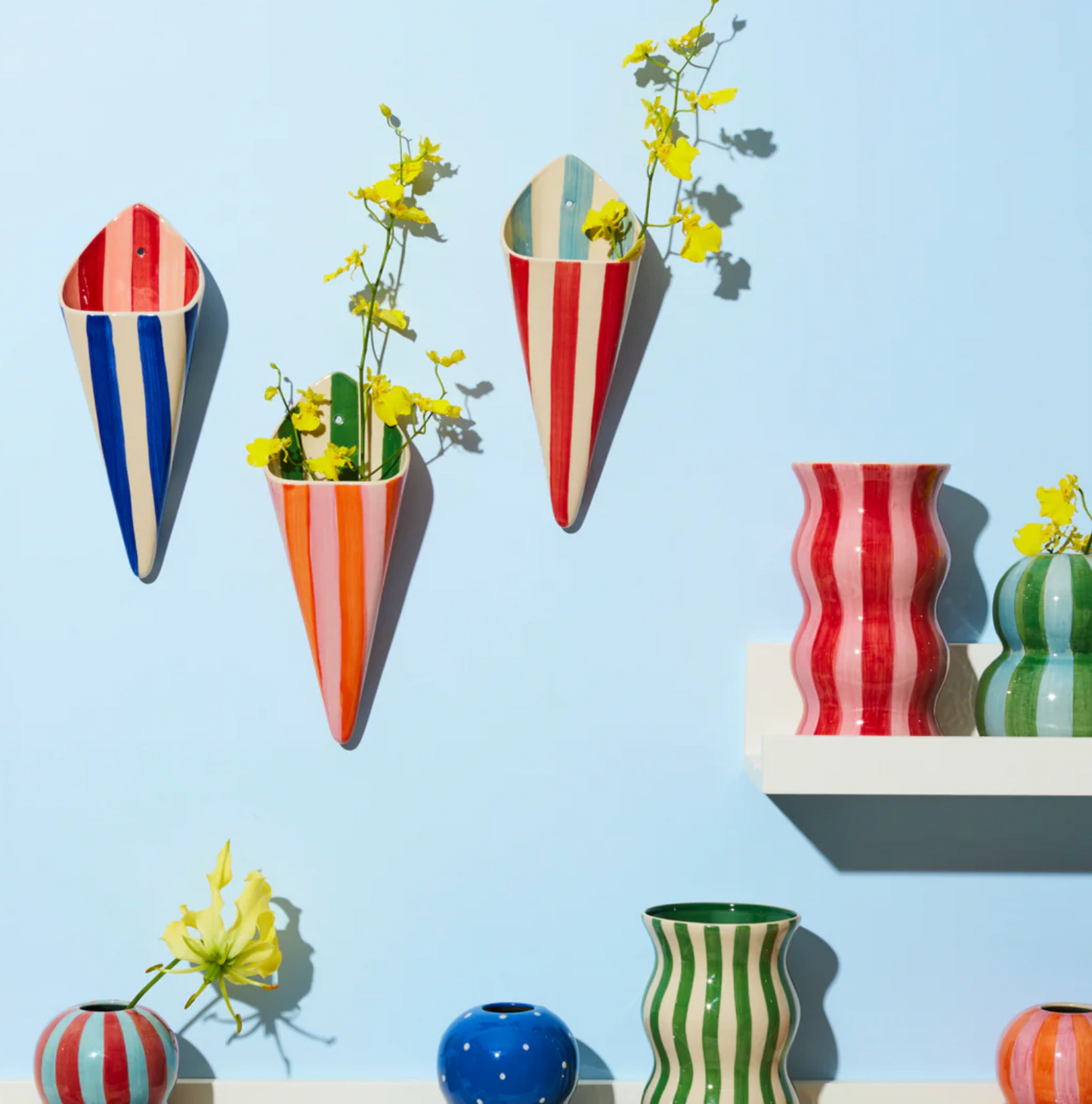 FOLLY WALL VASE BLUE STRIPE
